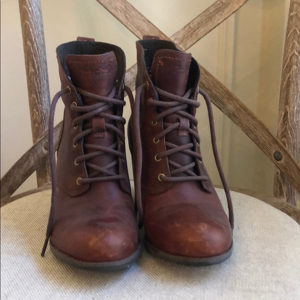 Timberland size 7 boots